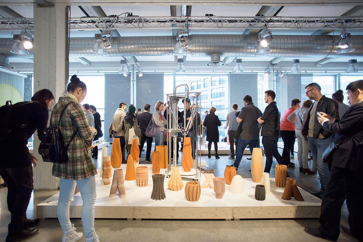 Clay 3D printer and ceramic objects