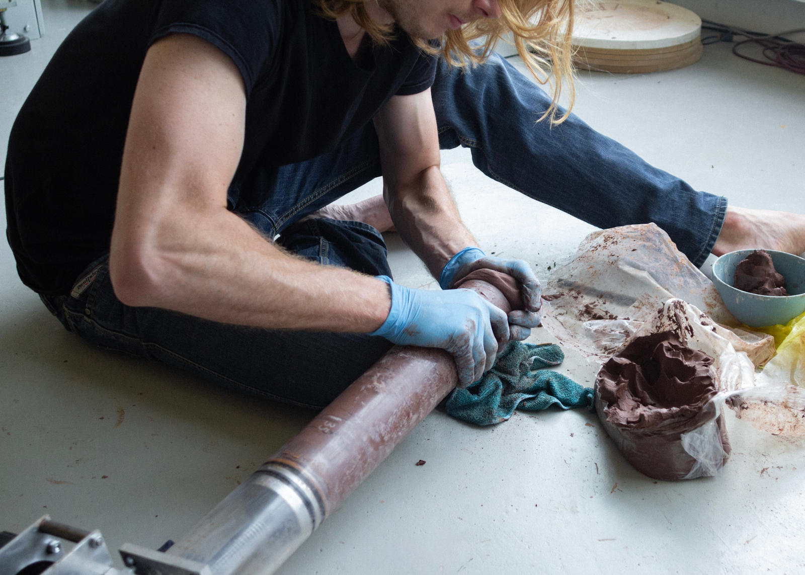 Olivier van Herpt preparing clay for the Sediment series